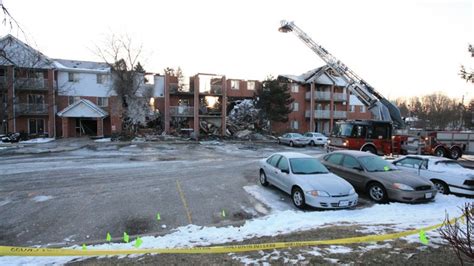 Woodstock apartment building fire leaves 1 dead 